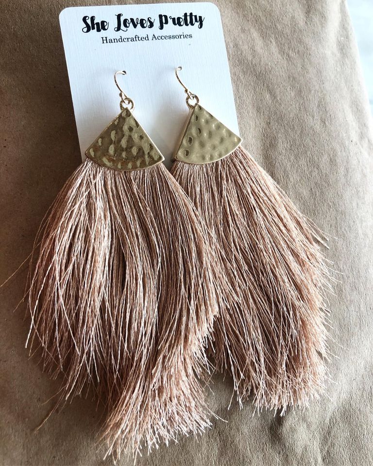 Boho Tassles in blush